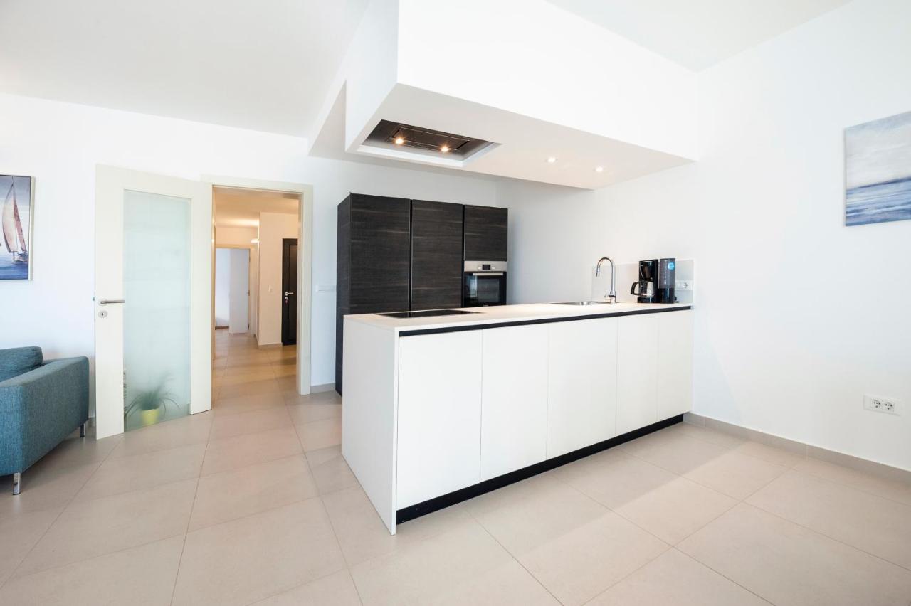 Sunny Day - Apartment With Parking Rovinj Exterior photo