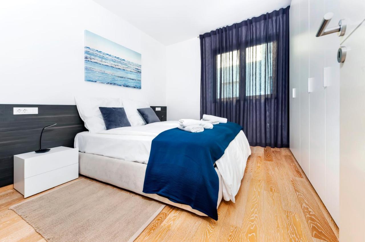 Sunny Day - Apartment With Parking Rovinj Exterior photo