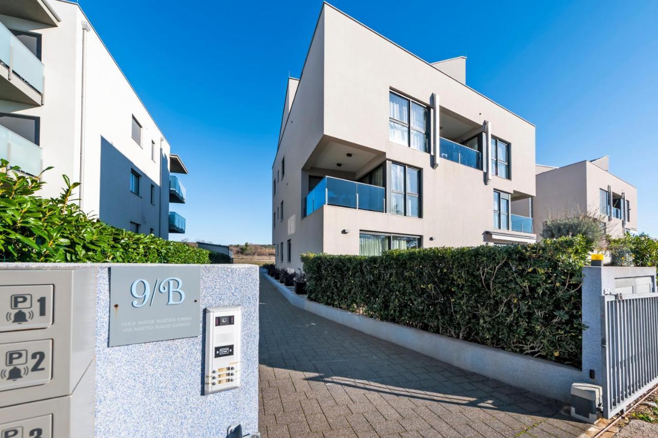 Sunny Day - Apartment With Parking Rovinj Exterior photo