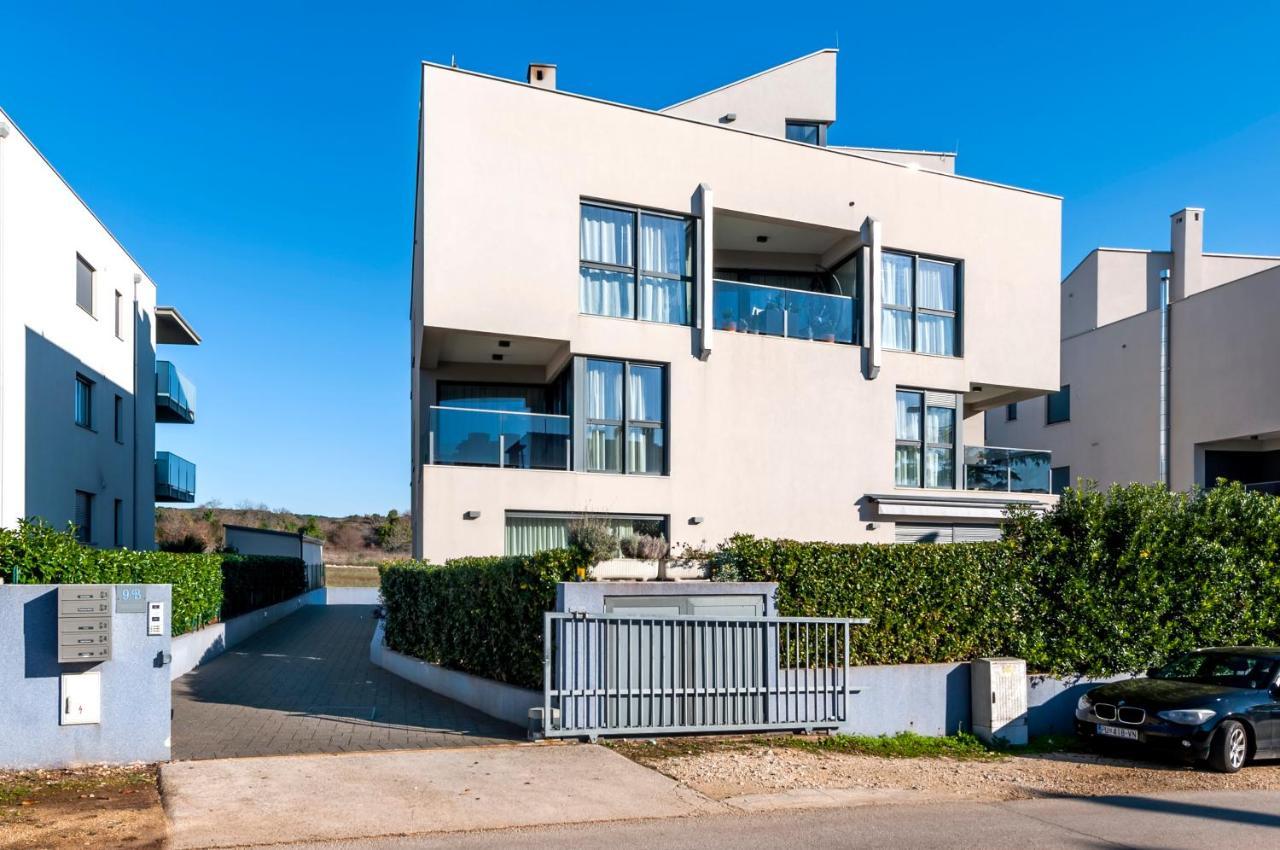 Sunny Day - Apartment With Parking Rovinj Exterior photo